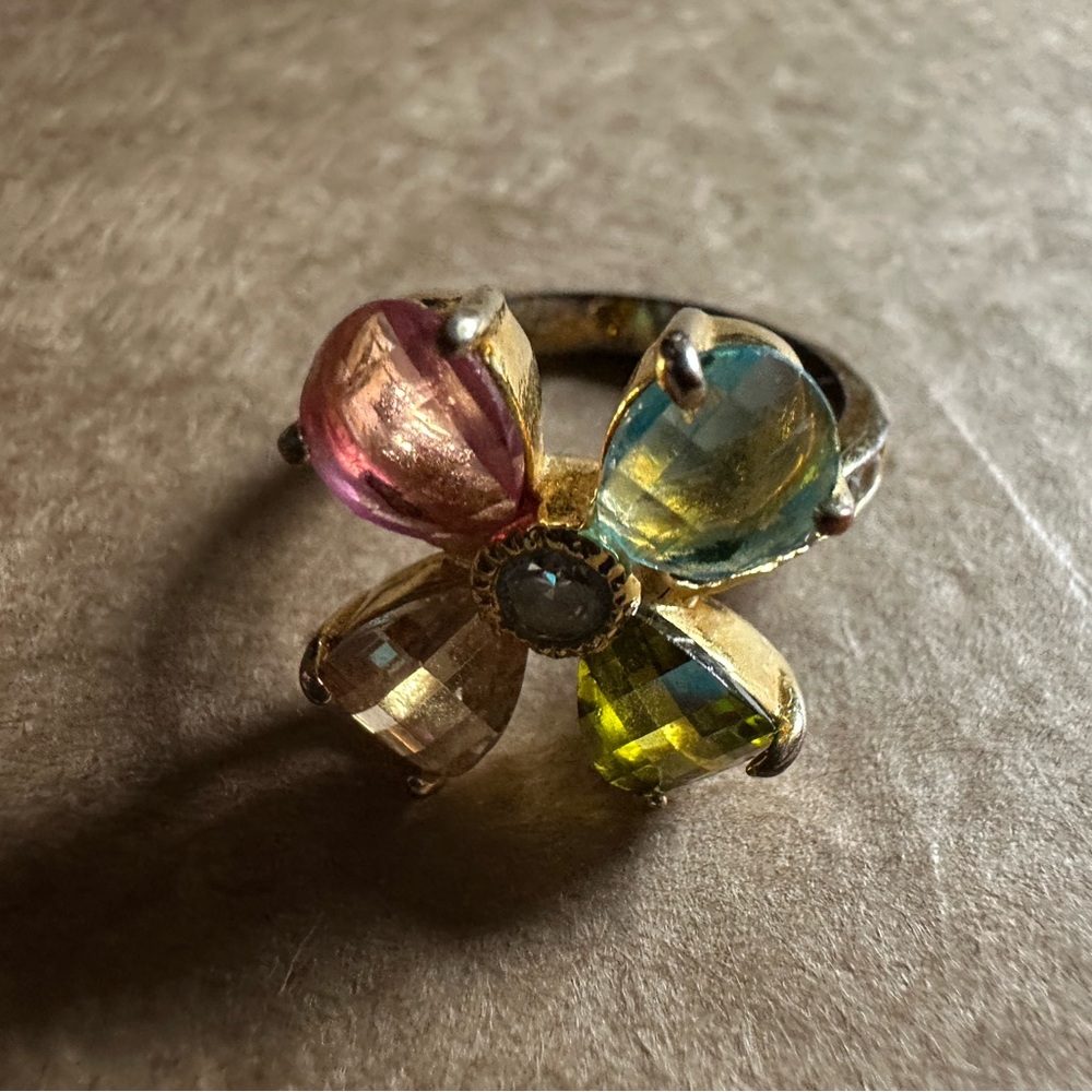 Beautiful Rainbow Rhinestone Flower Ring